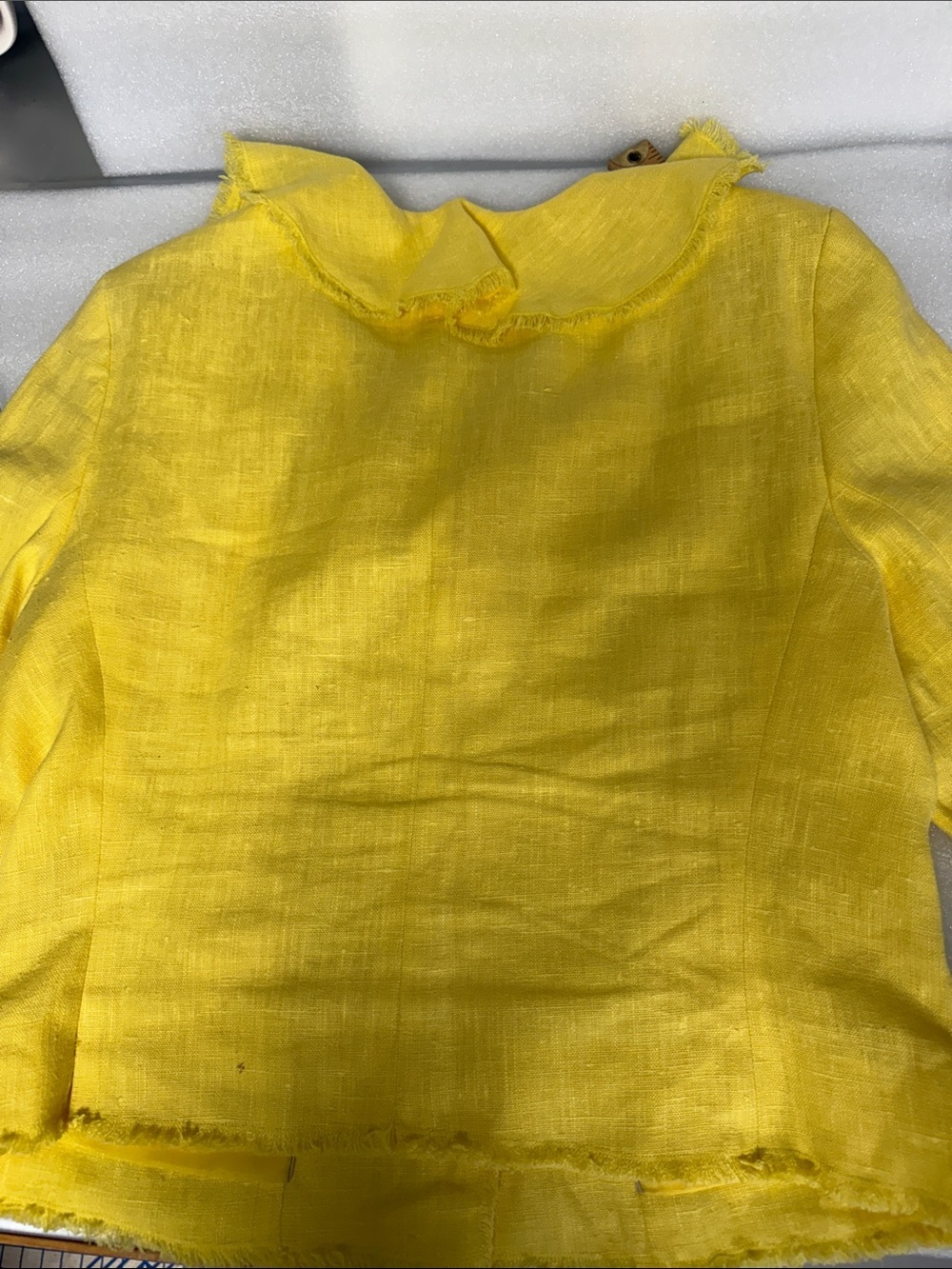 Harvé Benard Yellow Linen Ruffle Jacket Blazer Size 10 Floral Buttons - Picture 7 of 7